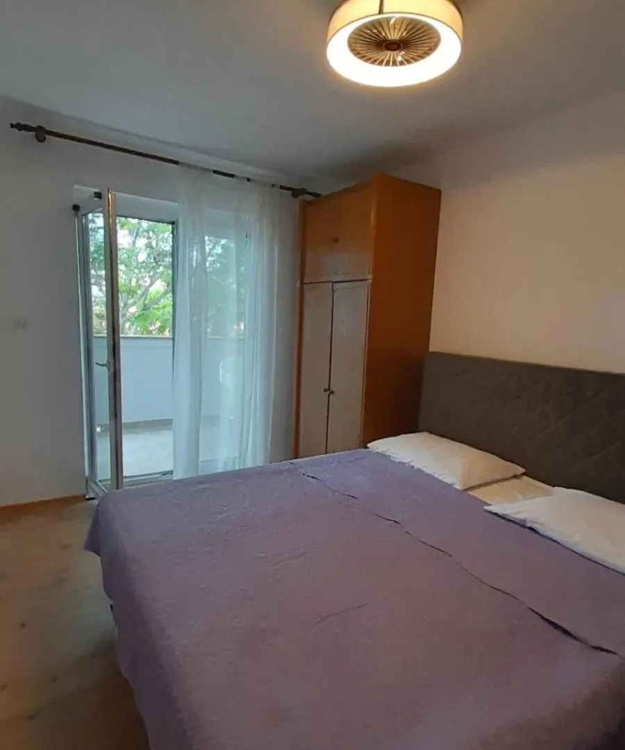 Apartments Anka Pag Pag Town