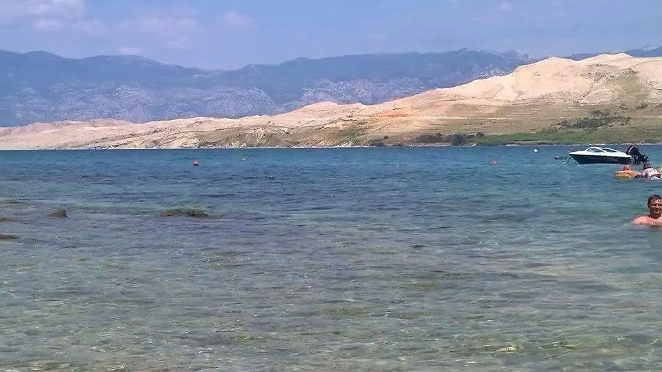 Apartments Anka Pag Pag Town