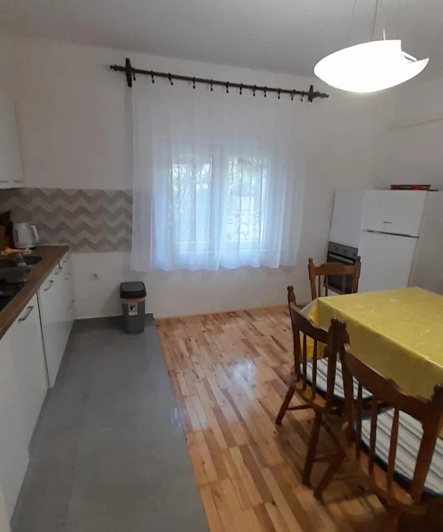 Apartments Anka Pag Pag Town