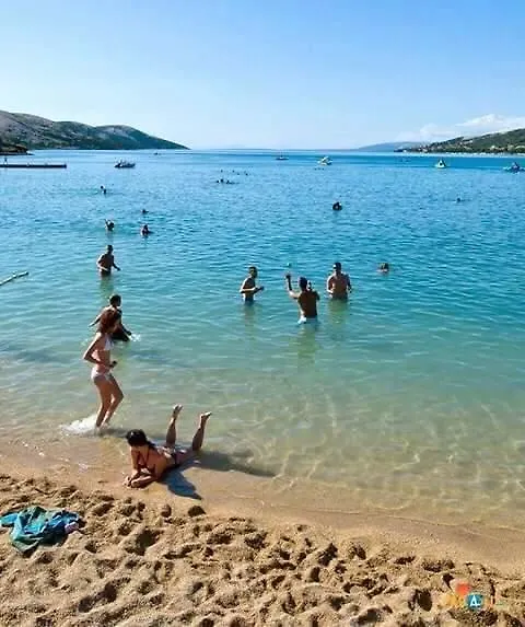 Apartments Anka Pag Pag Town
