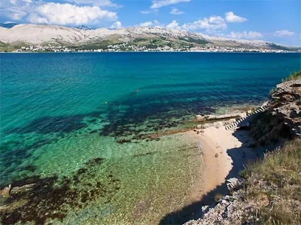 Apartments Anka Pag Pag Town