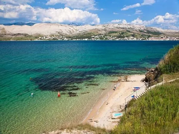 Apartments Anka Pag Pag Town