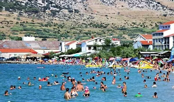 Apartments Anka Pag Pag Town
